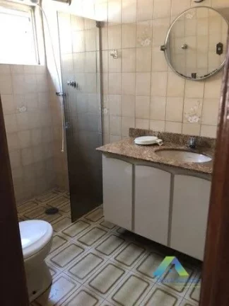 Imagem Santo André Sobrado amplo, 4 dormitórios, edícula, espaço gourmet, 2 vagas.