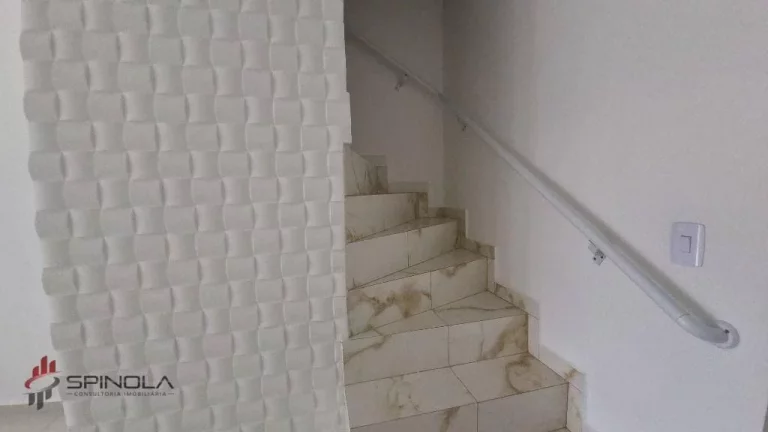 Imagem Sobrado com 2 dormitórios à venda, 69 m² por R$ 370.000,00 - Vila Caiçara - Praia Grande/SP