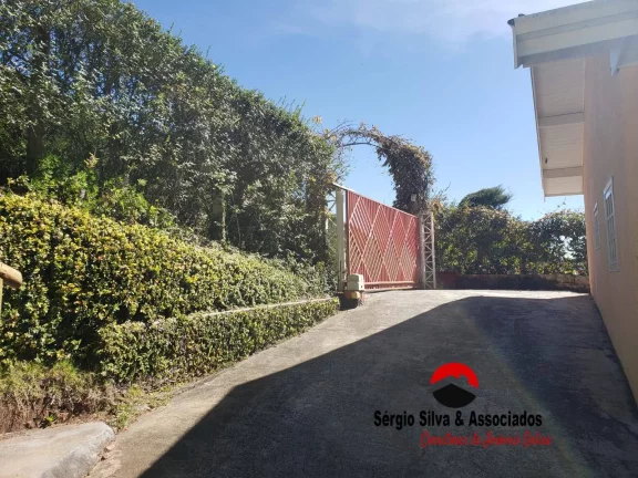 Imagem Casa a Venda na Região da Vila Porá em Campos do Jordão - SP