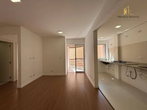 Imagem Apartamento REFORMADO com 2 quartos à venda, 49 m² por R$ 420.000 - Bigorrilho - Curitiba/PR