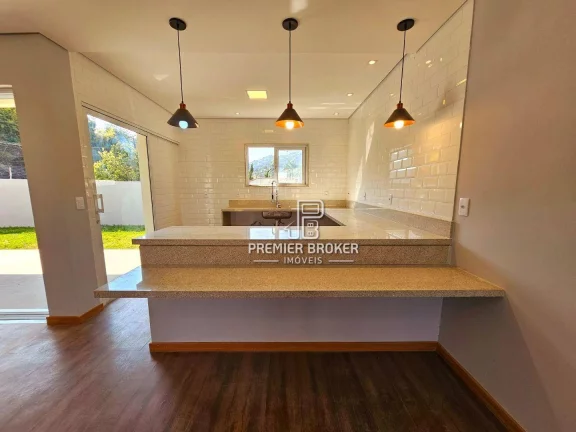 Imagem Casa à venda, 260 m² por R$ 1.490.000,00 - Albuquerque - Teresópolis/RJ