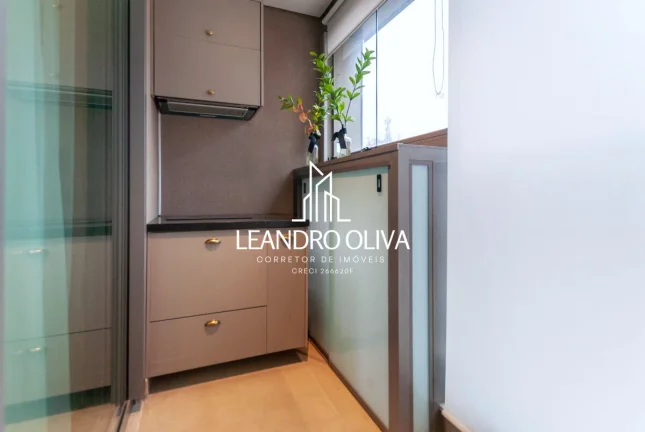 Imagem Condomínio Praça Da Vila - Quer morar ou investir a poucos passos da Praça Pereira Coutinho e Parque do Ibirapuera? Apartamento studio premium espetacular, à venda, na Vila Nova Conceição.