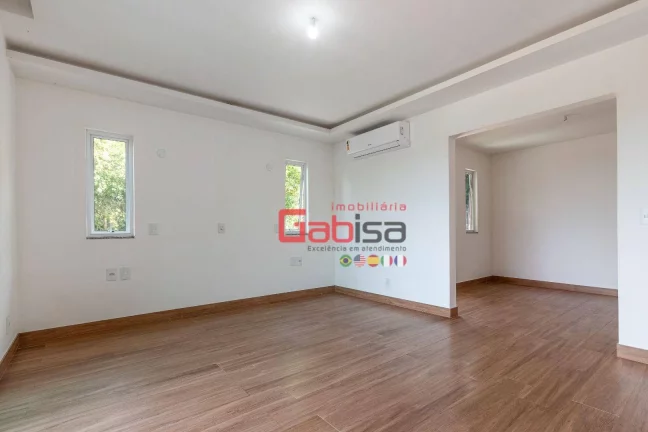 Imagem Casa com 6 dormitórios à venda, 400 m² por R$ 3.150.000 - Village de Búzios - Armação dos Búzios/RJ