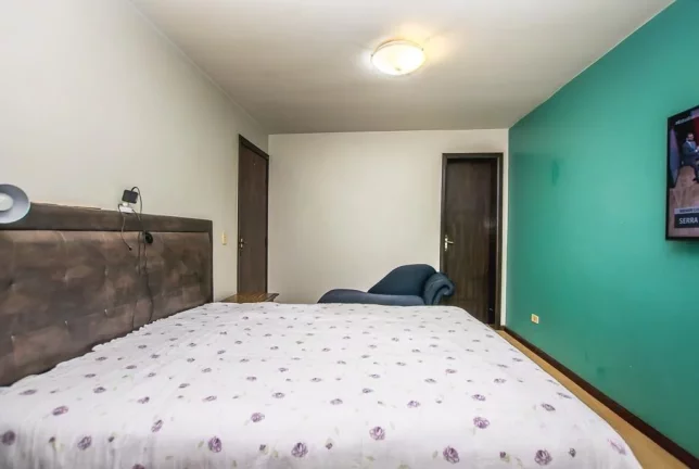 Imagem Sobrado 4 quartos no Santo Inácio.