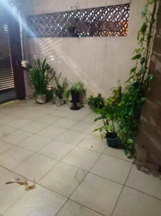 Imagem Sobrado com 2 dormitórios à venda, 125 m² por R$ 390.000,00 - Cidade Edson - Suzano/SP