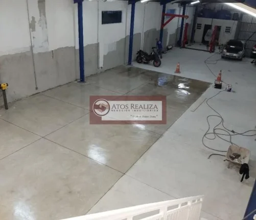 Imagem Alugo salão comercial Região de Parelheiros, excelente para oficina, fabrica, salão de festa e outros seguimentos a 60metros do centro de Parelheiros, Contem, recepção, cozinha, escritório ,vagas de garagem, Agende uma visita.