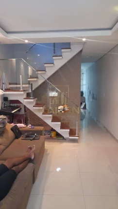 Imagem Casa Sobrado com 03 dorm - Vila Unidos Z/N