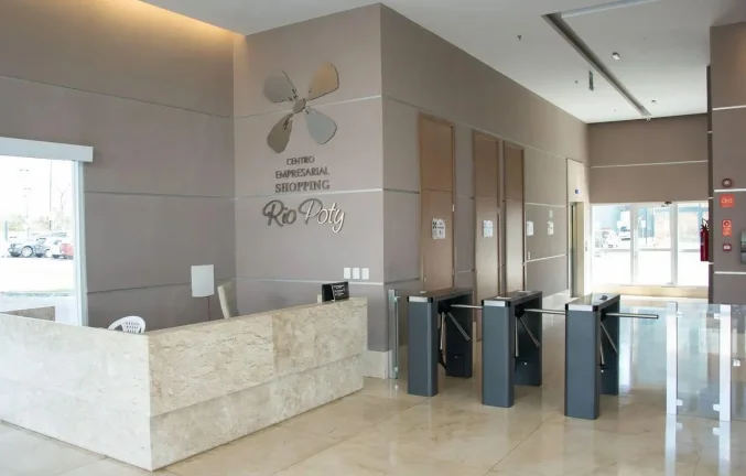 Imagem Sala Comercial para Venda em Teresina, Cabral, 1 vaga
