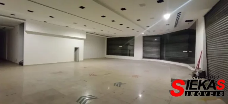 Imagem Salão Comercial de Alto Padrão na Penha de França, São Paulo-SP: 682m², 3 Banheiros.