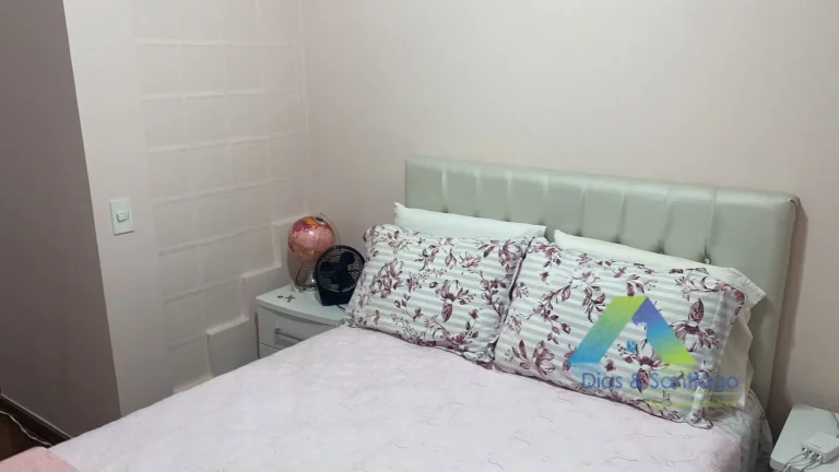 Imagem Apartamento à venda com 75m², 2 quartos e 2 vagas Saúde
