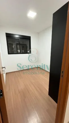 Imagem Apartamento no Residencial Le Chalet com 2 quartos para alugar, 56 m² - valor R$1.800,00/mês - Parque Jamaica - Londrina/PR