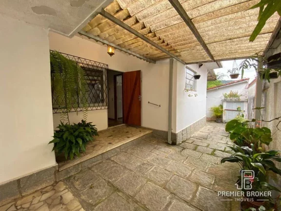 Imagem Casa à venda, 200 m² por R$ 970.000,00 - Alto - Teresópolis/RJ