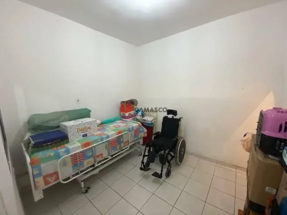 Imagem Sobrado à venda 3 Quartos, 1 Suite, 2 Vagas, Quinta da Paineira, São Paulo - SP
