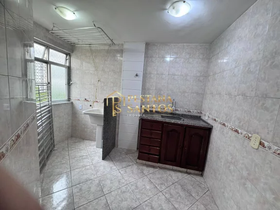 Imagem Vendo apto com 2 quartos no Condomínio Espigão no Edifício Costa do Sol