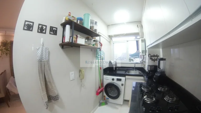 Imagem Apartamento à venda em Rio de Janeiro-RJ, bairro Camorim: 2 quartos, sala, banheiro, vaga de garagem. Confira!