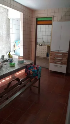 Imagem Casa à venda no Bairro Aruana com 3 Suítes e Piscina - Imperdível