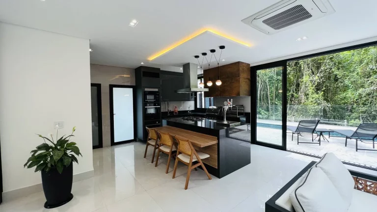 Imagem Casa nova à venda Riviera de São Lourenço mod. 24 finamente decorada