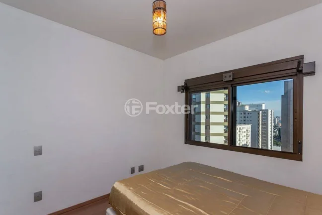 Imagem Oportunidade !! Apartamento Moema com localização privilegiada.