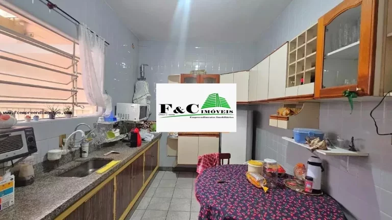 Imagem Casa para Locação em Limeira, Centro, 3 dormitórios, 2 banheiros, 3 vagas