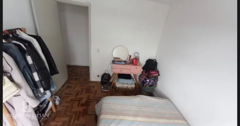 Imagem Apartamento com dois dormitorios sendo uma suite, uma vaga de garagem . AS VENDA!!!