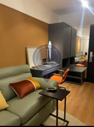 Imagem Studio de Luxo à Venda em São Paulo-SP, Bairro Cerqueira César! 1 quarto, 1 suíte, 2 salas, 1 banheiro, 1 vaga, 32m². Aproveite!