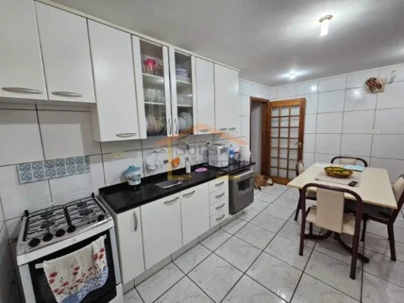 Imagem OPORTUNIDADE!!!!! Preço abaixo do mercado.

Sobrado com 150m² de área construída e 216m² de ter...