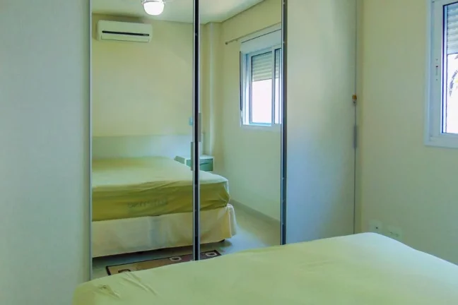 Imagem Enseada - Conjunto de casas - Alto padrão - Próximo ao Hotel Casa Grande.
