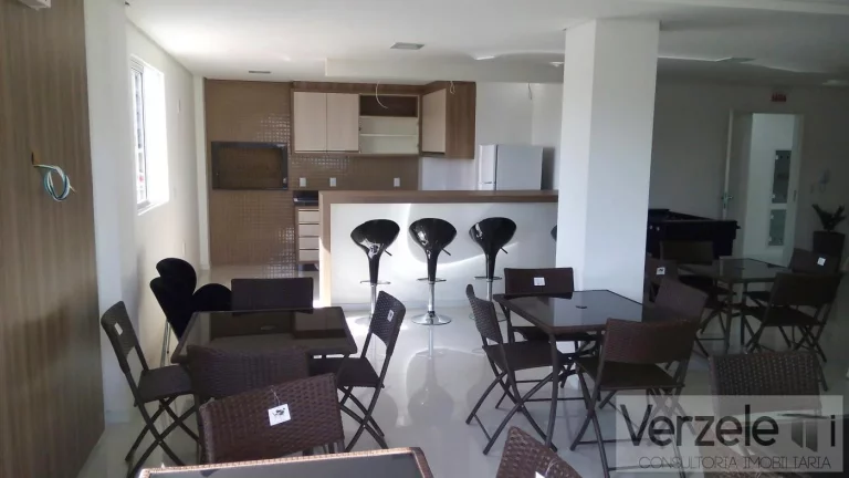 Imagem Apartamento 2 dormitórios para Venda em Camboriú / SC no bairro Centro