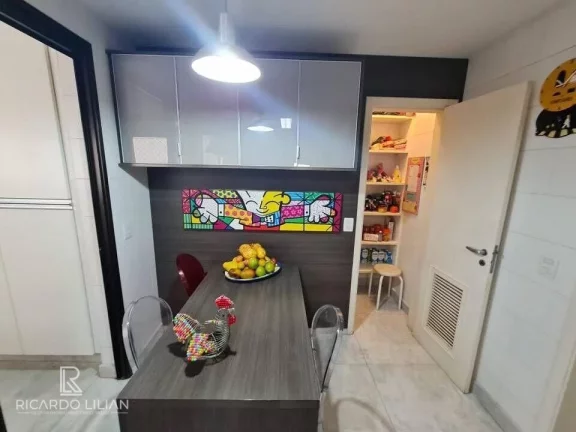 Imagem "Residência de Luxo na Pompéia: 3 Suítes, Varanda Gourmet e Lazer Exclusivo!"