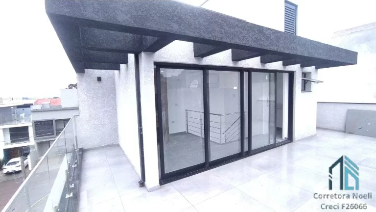 Imagem Sobrado a venda, novo com terraço, ótimo acabamento 03 quartos c/suíte, no Pinheirinho em Curitiba PR