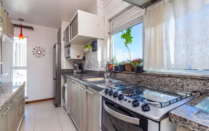 Imagem Apartamento com 3 suítes à venda no Centro de Balneário Camboriú/SC