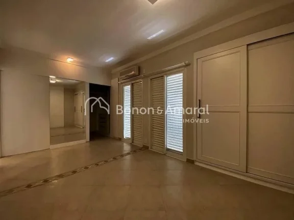 Imagem Apartamento localizado em rua tranquila e em ótima localização com tudo ao seu redor. Repaginado,...