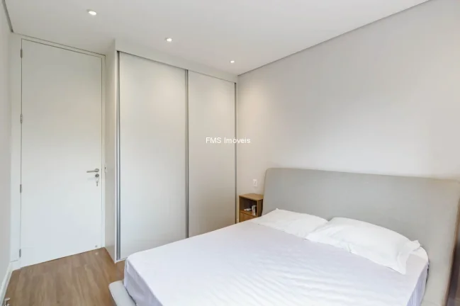 Imagem Apartamento alto padrão com 2 suítes no Itaim Bibi