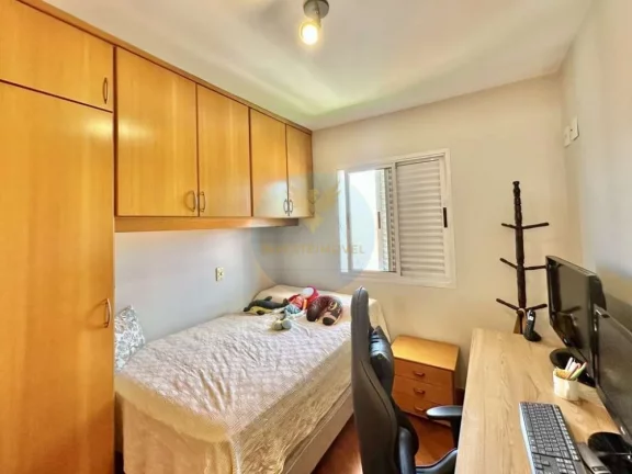Imagem Casa em Condomínio a Venda no bairro Granja Viana - Cotia, SP