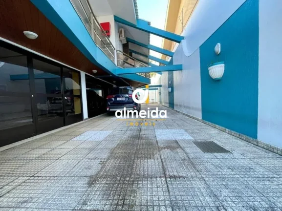 Imagem EXCELENTE CASA EM BAIRRO NOBRE