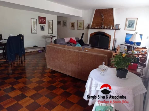 Imagem Casa a Venda na Região do Vila Inglesa em campos do jordao - SP.