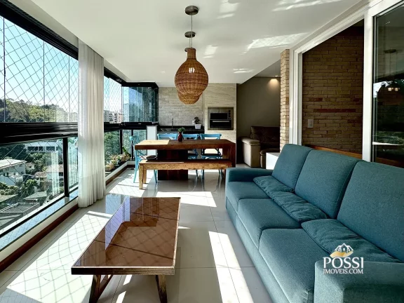 Ed. GREEN TOWER - Apartamento amplo com 4 Quartos (2 Suítes) à venda na Praia da Costa. Área de lazer completa com quadra.
