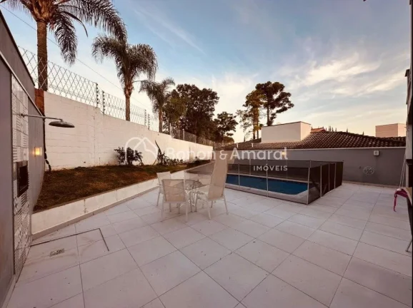 Imagem Casa Ã  venda em condomÃ­nio na cidade de Valinhos/SP.

Sobrado com design contemporÃ¢neo, com 3 suÃ...