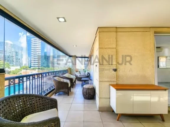 Imagem Apartamento mobiliado na Vila Nova Conceição: 3 quartos, 3 suítes, 3 salas, 5 banheiros, 4 vagas, 182m² - São Paulo-SP