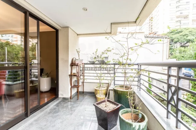 Imagem Apartamento em Perdizes com 166m², 4 quartos( 2 suI­tes) e 3 vagas