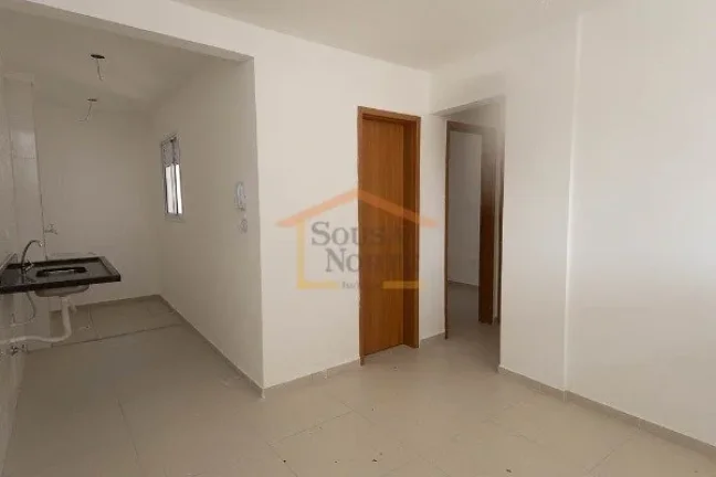Imagem Apartamento aconchegante à venda na Água Fria, 2 dormitórios, 1 banheiro, cozinha com gabinete em...