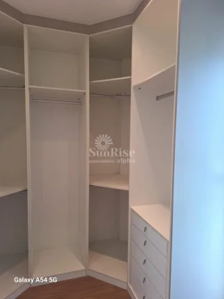 Imagem Casa à Venda no Valville - 245 m² - 3 suítes - 4 vagas - R$2.280.000 Alphaville - Santana de Parnaíba-SP