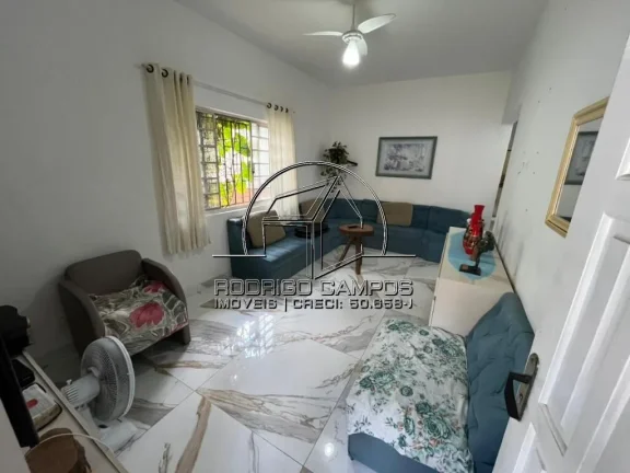 Imagem Espaçosa Casa Semi Isolada 3 Quartos no Campo da Aviação, Praia Grande