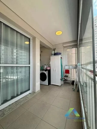 Imagem Lindo apartamento recém reformado tudo novo e de excelente bom gosto e de fino padrão.