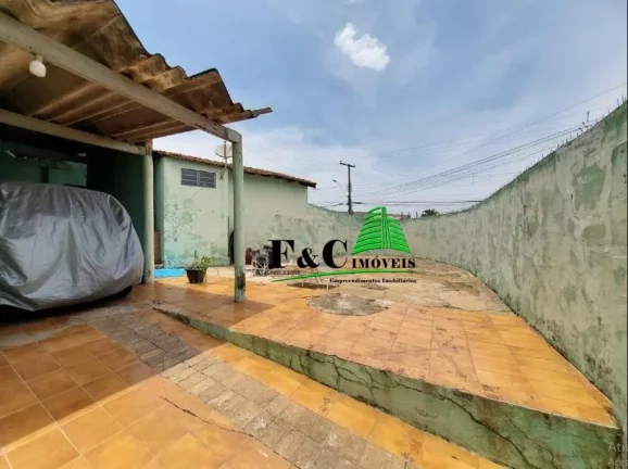 Imagem Casa para Venda em Limeira, Jardim São Luiz, 3 dormitórios, 1 suíte, 2 banheiros, 2 vagas