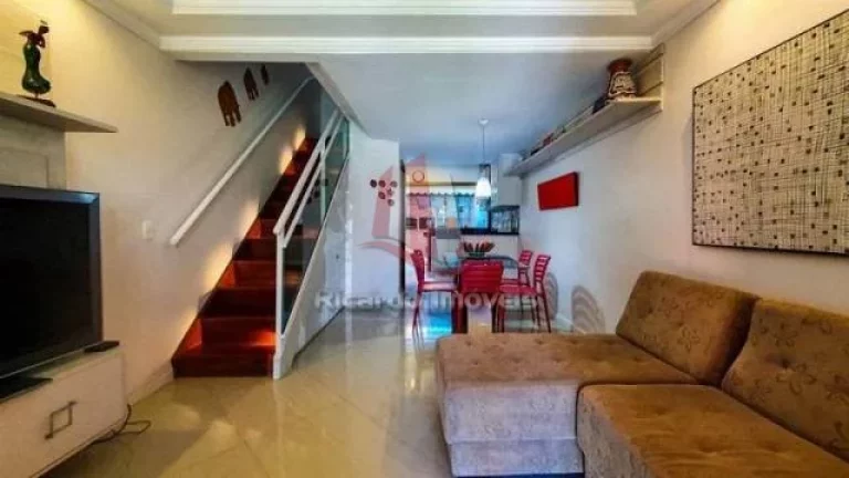 Imagem Casa Duplex Mobiliada Condomínio Piscina e Canal Navegável