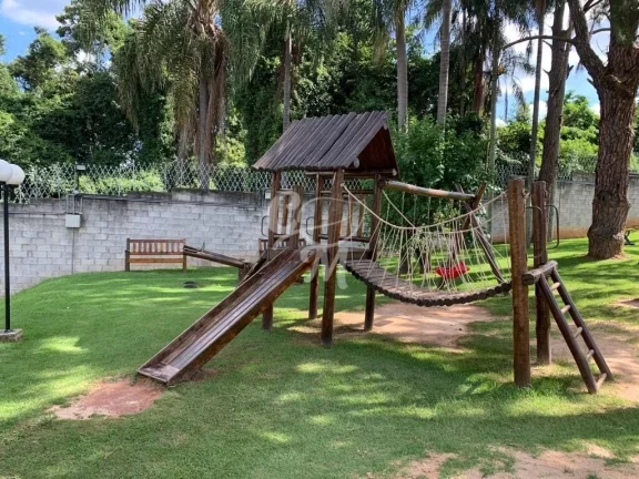 Imagem Excelente Terreno em Condomínio Fechado