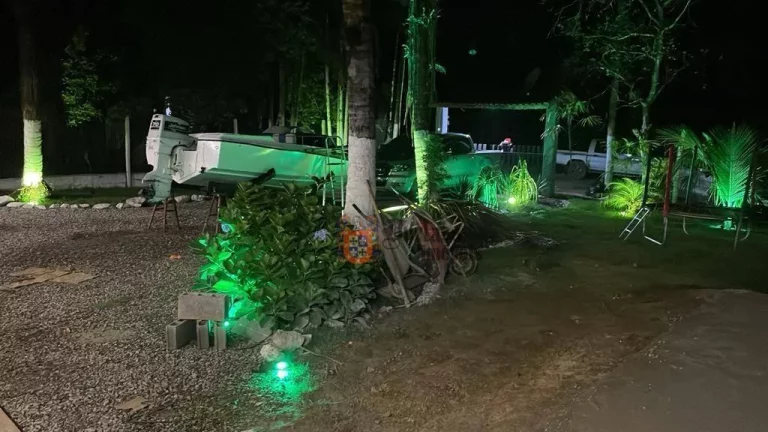 Imagem Chácara com 10 dormitórios à venda, 1500 m² por R$ 900.000,00 - Jardim Guarau - Peruíbe/SP