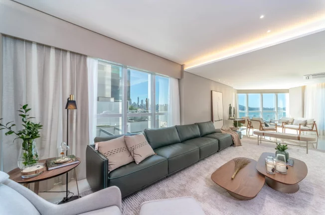 Imagem Apartamento com 4 dormitórios à venda sendo 4 suítes, 237 m² por - R$ 13.100.000,00 - Centro - Bal. Camboriú/SC