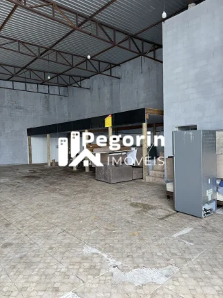 Imagem Galpão à venda em São José dos Pinhais, Guatupê, 270,00m²